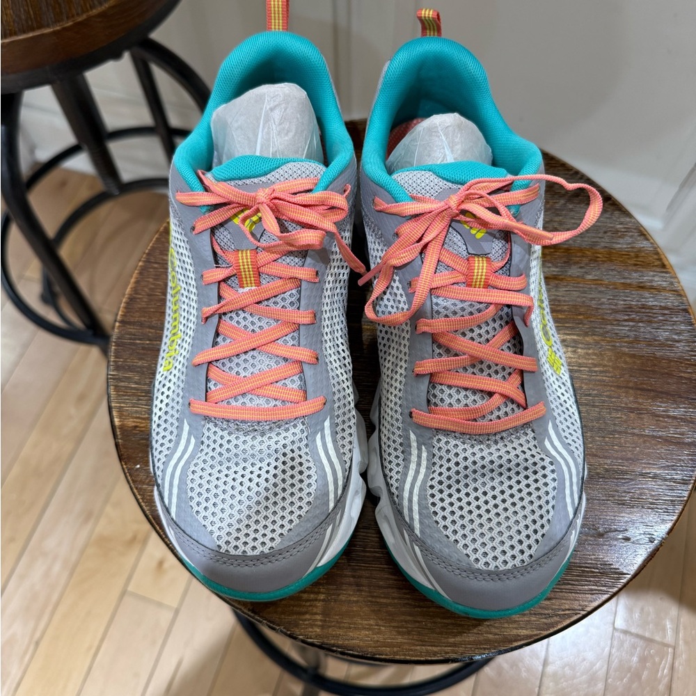Gray and Teal Women's Athletic Shoes